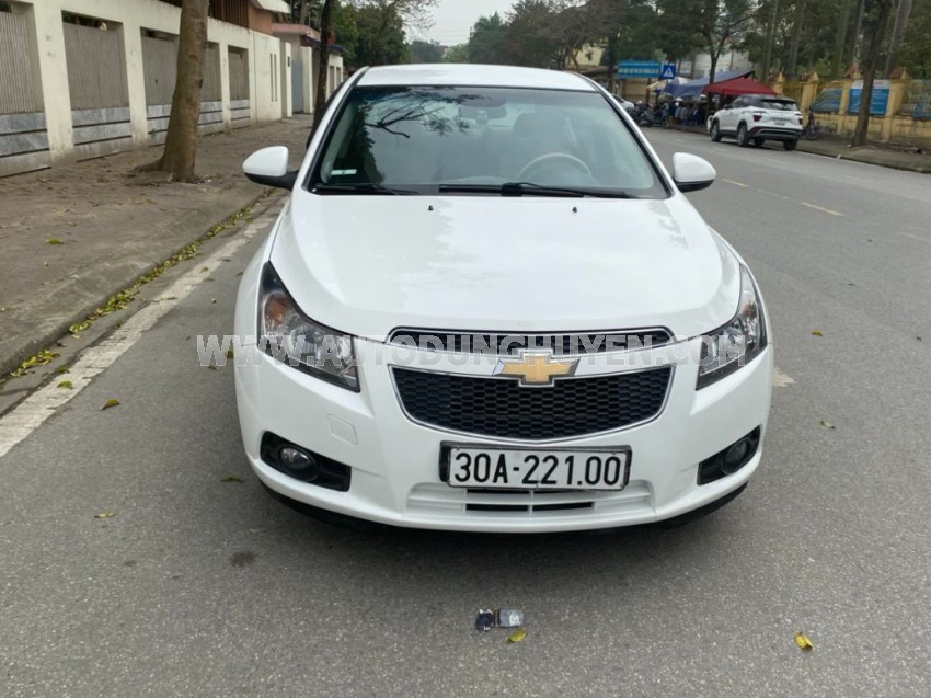 Chevrolet Cruze LS 1.6 MT 2014